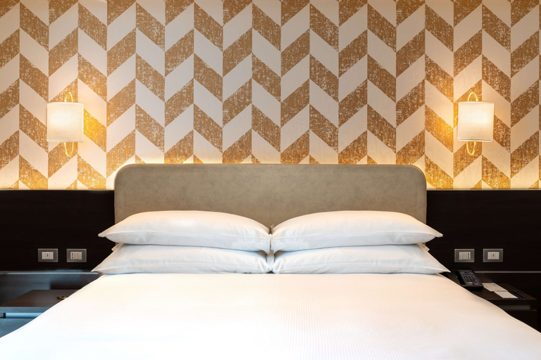 Bedroom 3, DoubleTree by Hilton Milan Malpensa Solbiate Olona, Varese
