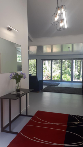 Others 3, Stay @ The Cube, Caloundra - Hinterland
