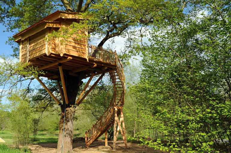 Others 5, La Cabane du Vieux Chene, Pyrénées-Atlantiques