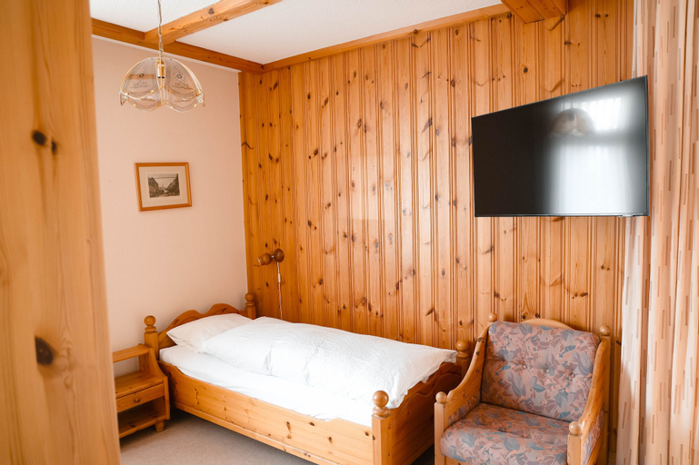 Bedroom 2, Parkhotel Beatenberg, Interlaken