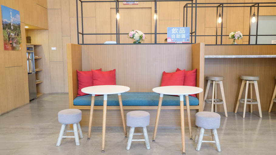 Food & Drinks 5, Railway Inn, Taitung