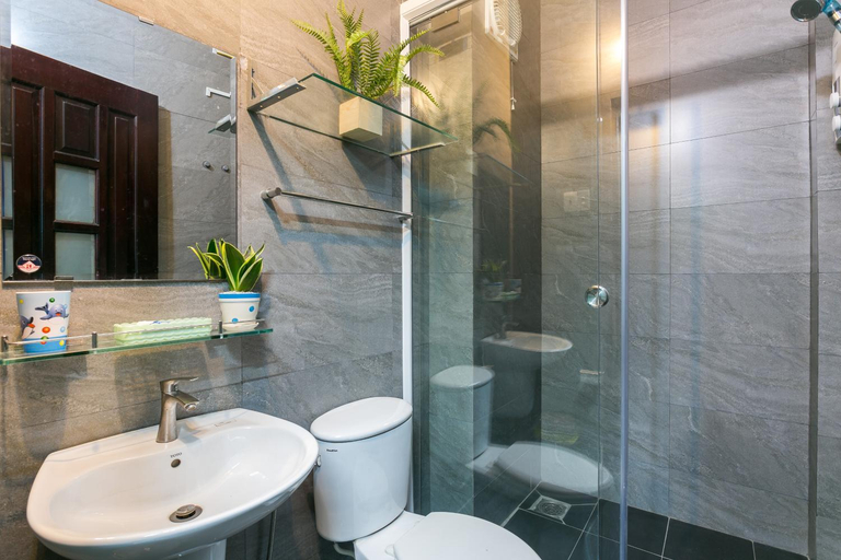 Bathroom 5, Qcub3 Homestay, Ho Chi Minh City