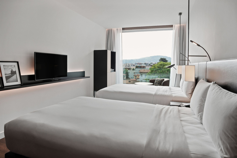 Bedroom 3, Hilton Lake Como, Como