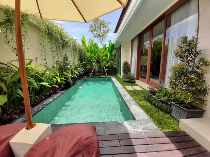 Swimming Pool 10