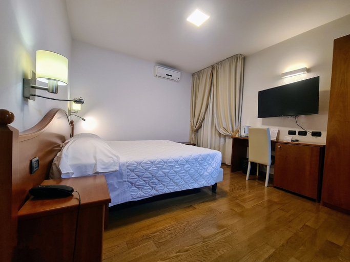 Bedroom 3, Hotel La Villetta, Florence