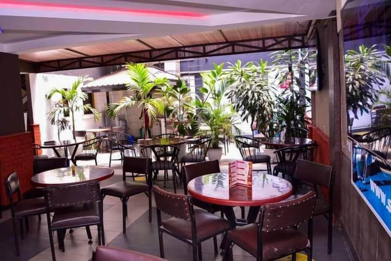 Food & Drinks 4, Hotel Mercury, Starehe