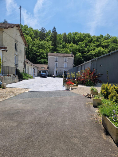 Others 2, moulin de rouchillou, Dordogne