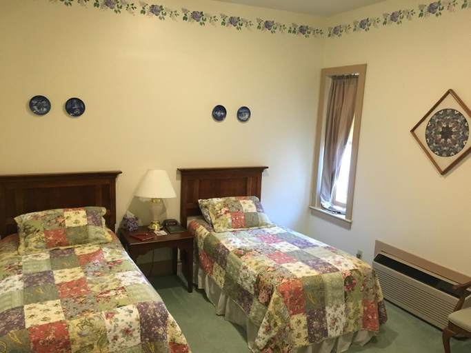 Bedroom 2, Oak Valley Inn and Suites, Livingston