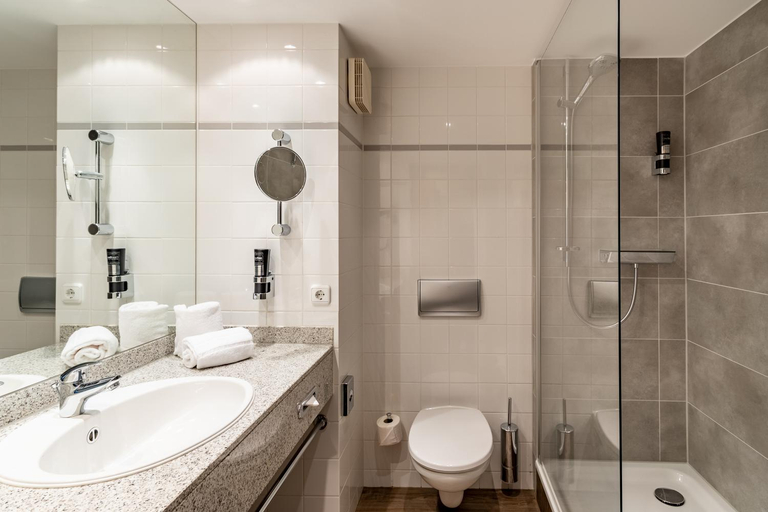 Bathroom 3, mightyTwice Hotel Dresden, Dresden