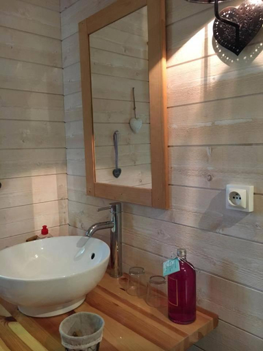 Bathroom 3, La cabane des amoureux, Var