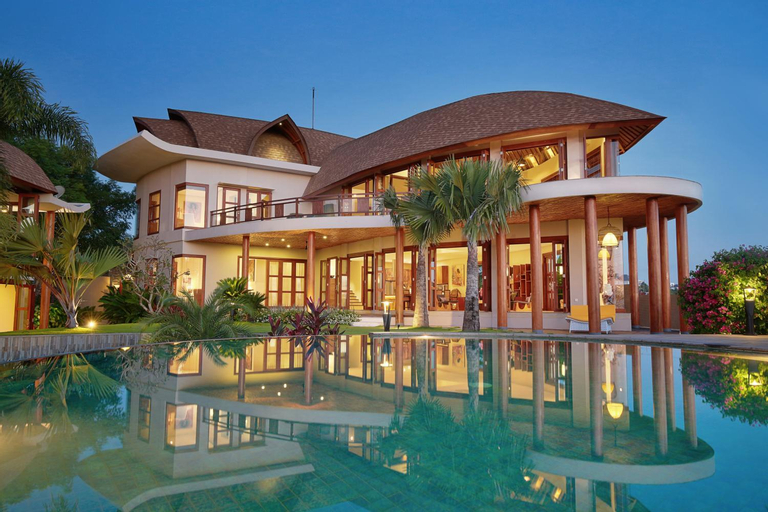 Exterior 9