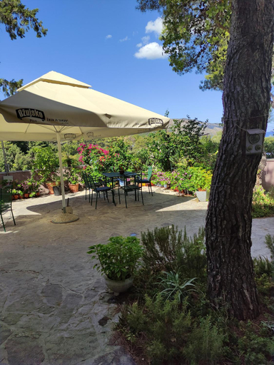 Others 2, Adrienn Apartments, Stari Grad