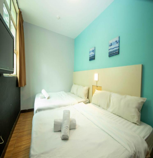 JQ Station Eight Inn Room Type - Family Suite Window