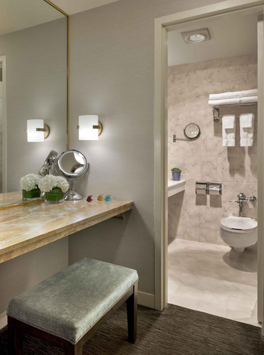 Bathroom 5, Handlery Union Square Hotel, San Francisco
