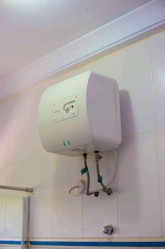 Bathroom 2, Whyte View Lodge, Shama Ahanta East