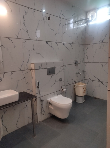Bathroom 4, Great Tiger Resort, Nainital