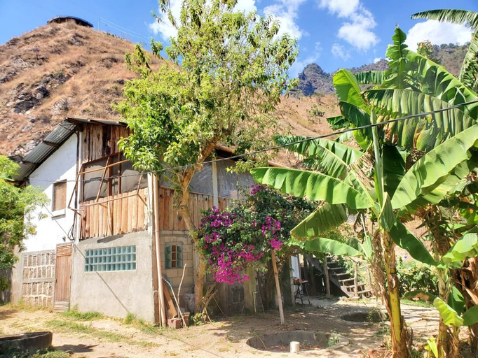 The Hub, San Juan La Laguna