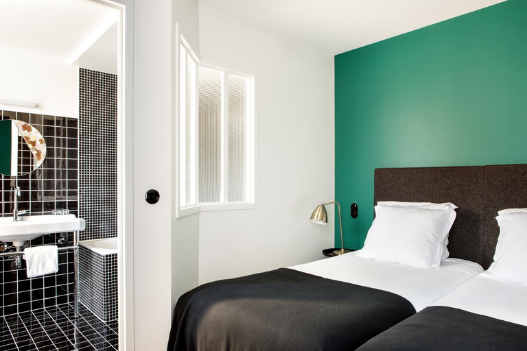 Bedroom 2, NEW HOTEL LE VOLTAIRE, Paris