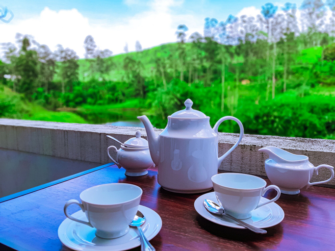 Food & Drinks 5, Heaven Hills Guest House, Ambagamuwa