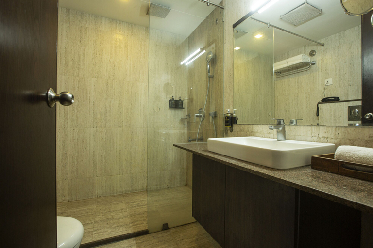 Bathroom 4, Vesta Grand Central Udaipur, Udaipur
