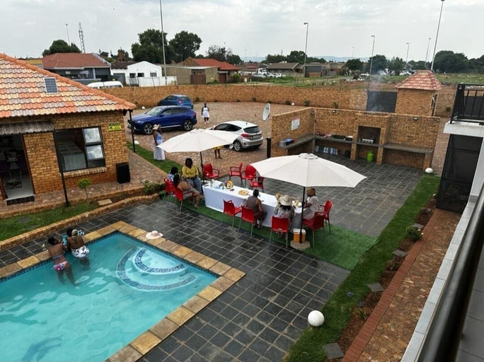 Sport & Beauty 4, The Nest B&B, Ekurhuleni