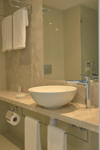 Bathroom 5, Sunrise Gardens