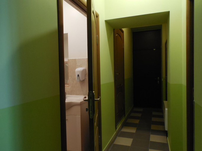 Bathroom 2, Gogol Park, Riga