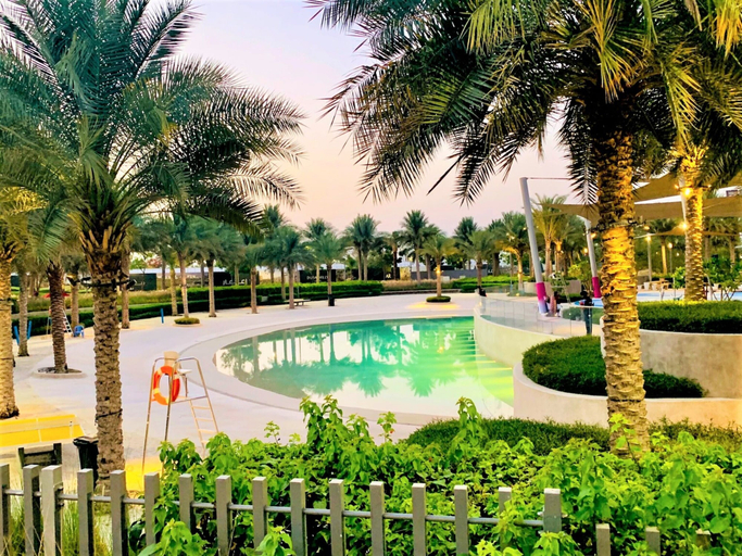Sport & Beauty 3, Luxurious Dubai Hills with balcony park view, Dubai