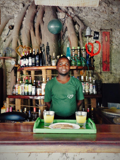 Food & Drinks 4, Miti Miwiri, Macomia