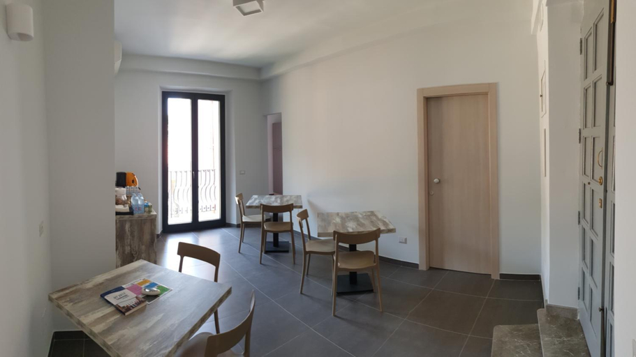 Food & Drinks 2, NEW Casa Corvaja, Messina