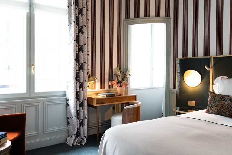 Bedroom 4, Grand Powers, Paris