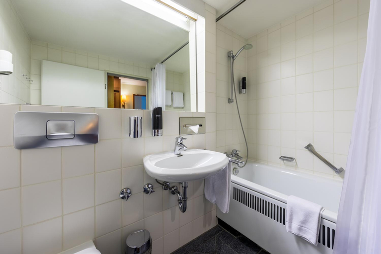 Bathroom 9