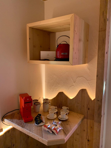 Facilities 3, Grizzly Haus, Trento
