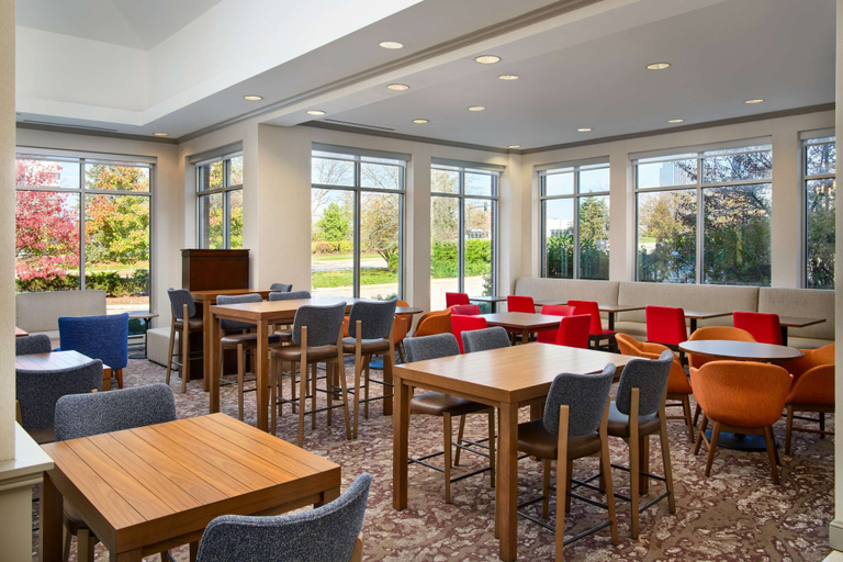 Food & Drinks 5, Hilton Garden Inn Schaumburg, Cook