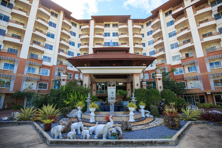 Exterior & Views 1, Kwanruen Resort, Muang Nakhon Ratchasima