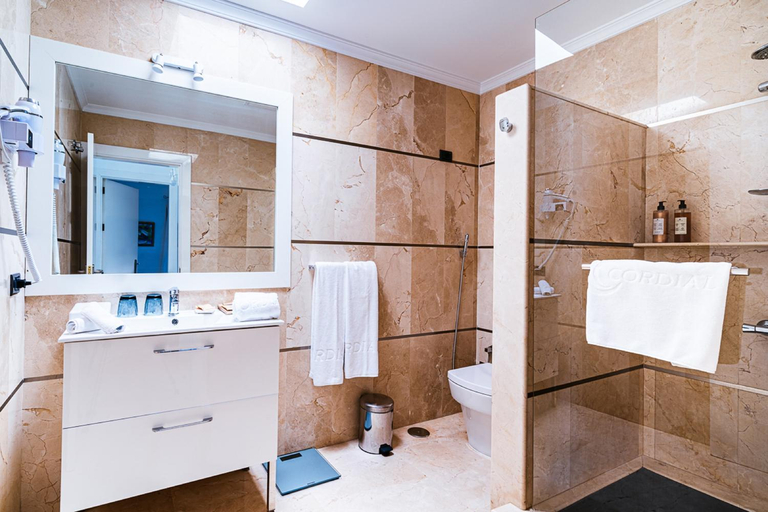 Bathroom 5, Cordial Mogan Solaz, Las Palmas