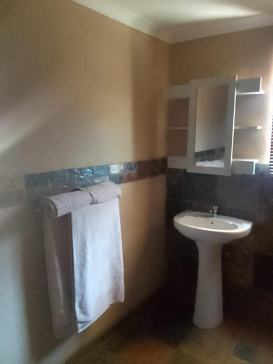 Others 5, Mahikeng Lodge, Bojanala