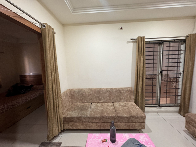 Others 3, Home Escape 1bhk near Bombay Hospital, Indore