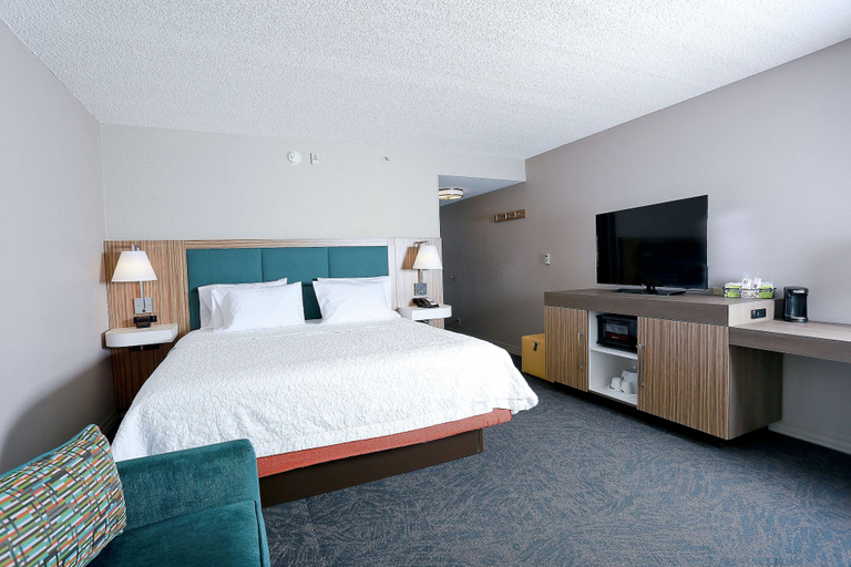 Bedroom 3, Hampton Inn & Suites Tampa-Wesley Chapel, Pasco
