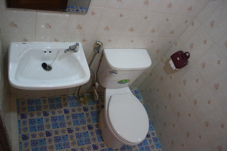 Bathroom 3, Panna Kalong, Chiang Khong