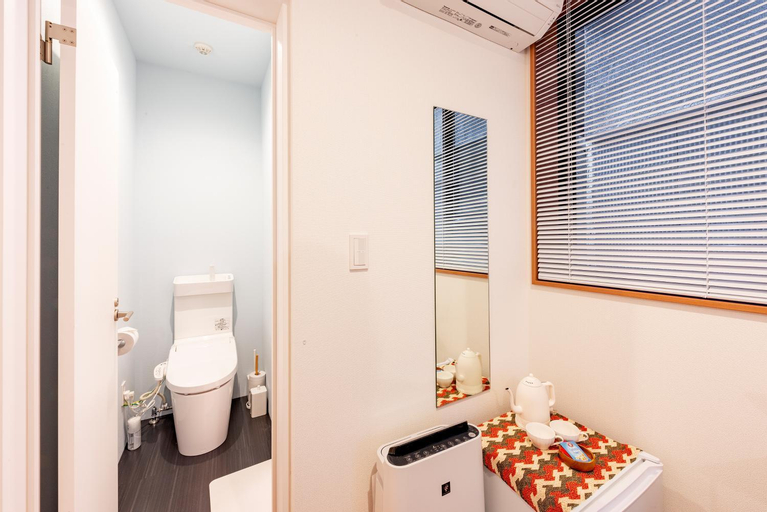 Bathroom 9