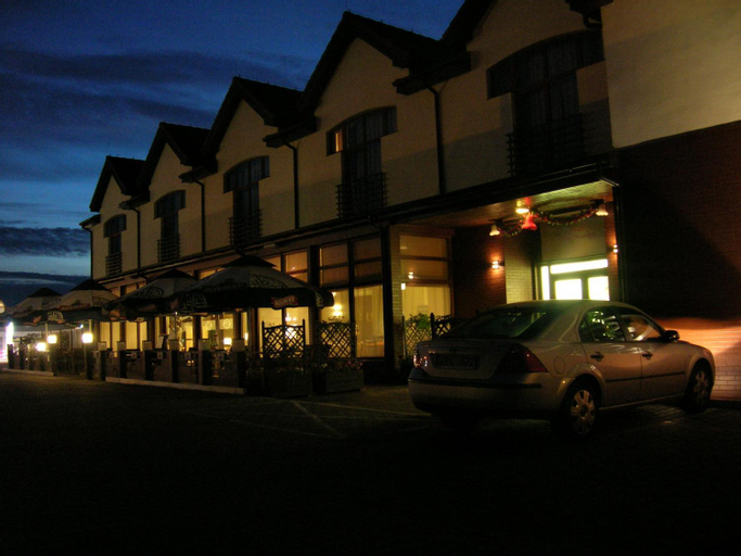 Hotel SenS, Police