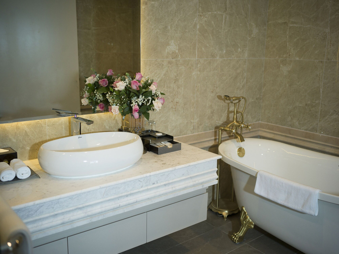Bathroom 4, MERPERLE DALAT HOTEL, Đà Lạt