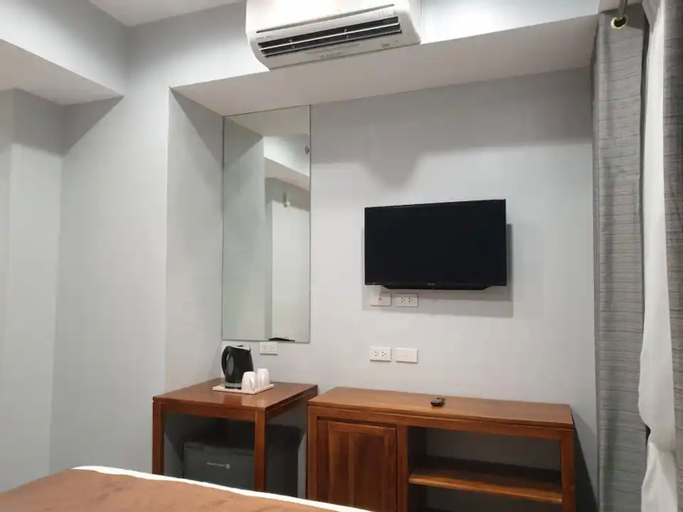 Bedroom 12