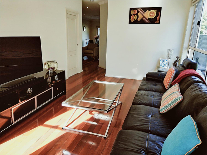 Others 4, Stylish Private Bathroom-Luxurious modern big home, Sydney