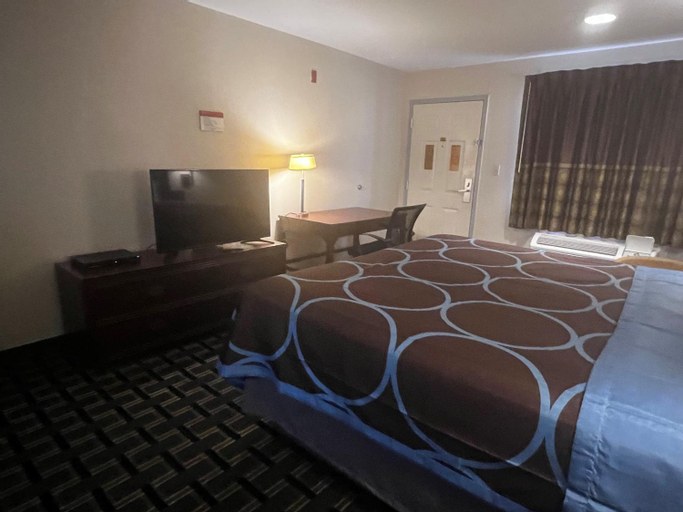 Bedroom 6