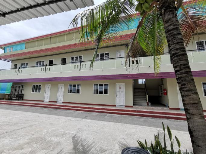 Exterior 10