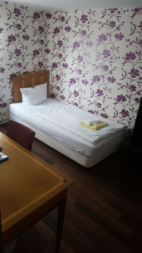 Bedroom 3, GZ Hostel Bonn, Bonn