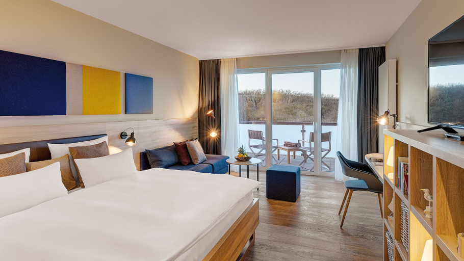 Bedroom 3, Strandhotel Sandburg, Wittmund