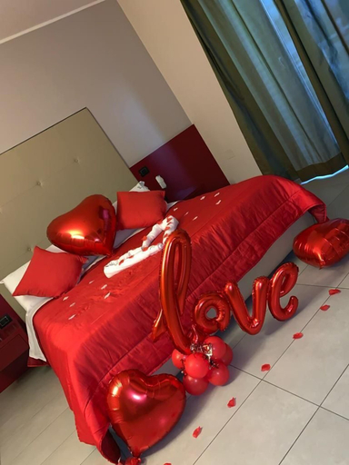 Bedroom 4, Victoria Hotel, Napoli